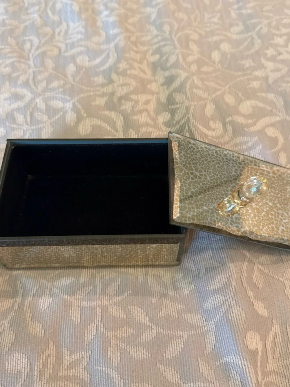 Other chic gold